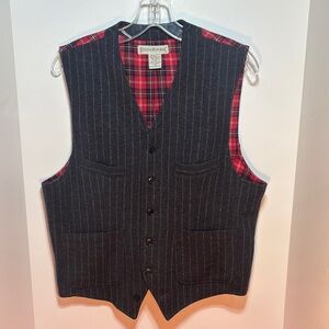 Banana Republic Men's Charcoal Pinstripe Wool Vest in Excellent Used Condition!